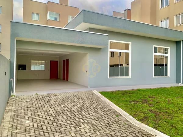 Casa 3 quartos de alto padrão com quintal a venda no Aviação