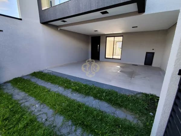 Sobrado em São José dos Pinhais - Cruzeiro