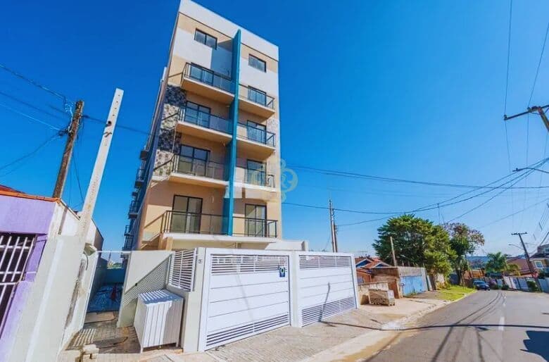 Apartamento Cobertura Duplex com 03 dormitórios sendo uma suíte