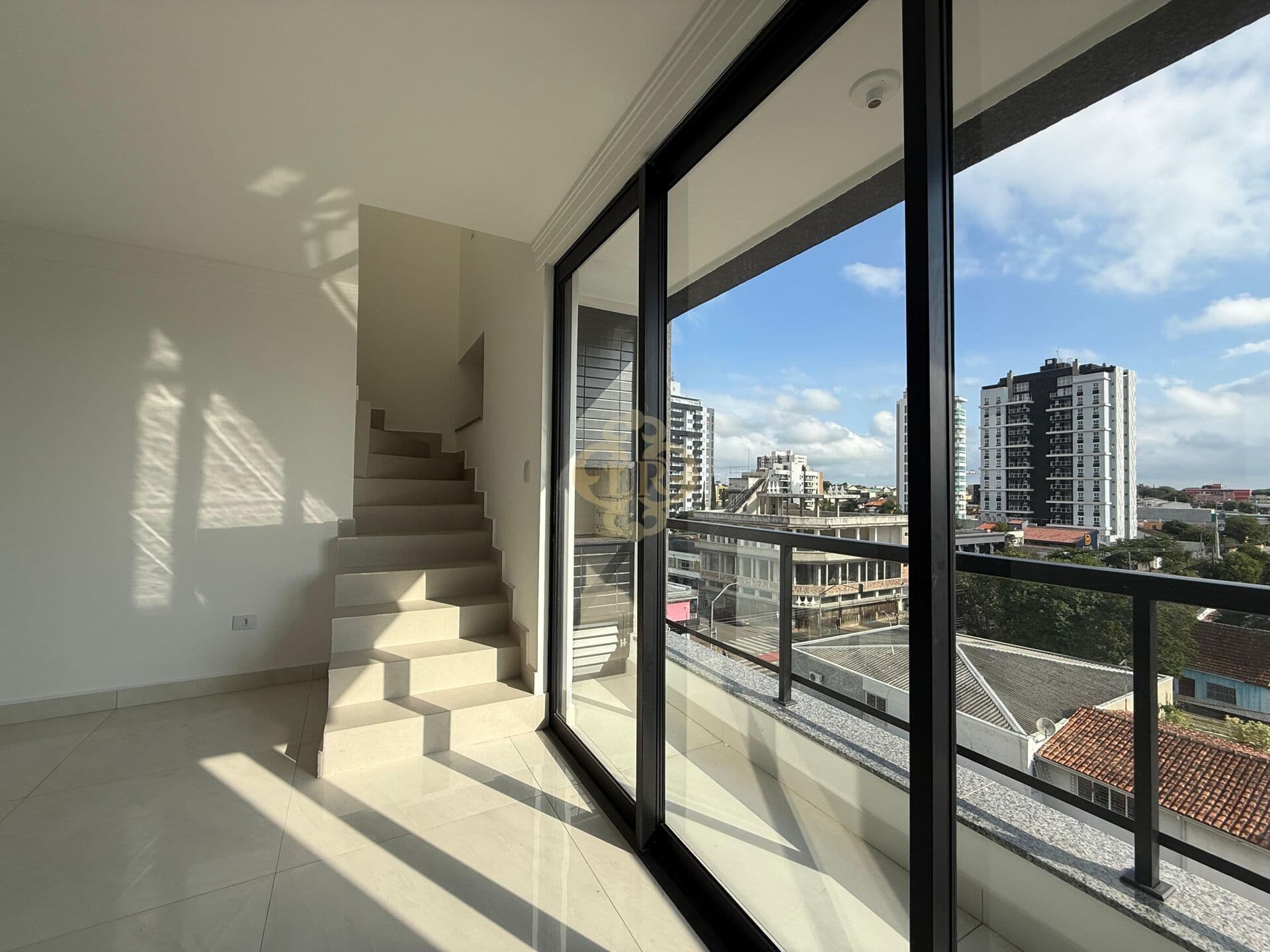 Cobertura Duplex no Centro de São José dos Pinhais | Exclusividade, Espaço e Sofisticação
