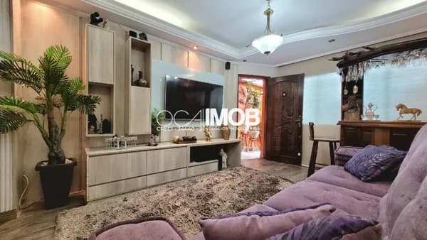 Sobrado espaçoso à venda na Vila Curuçá – Santo André