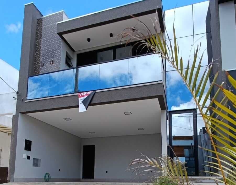 MODERNA E ESPAÇOSA! CASA INCRÍVEL NO VILA SEGURA