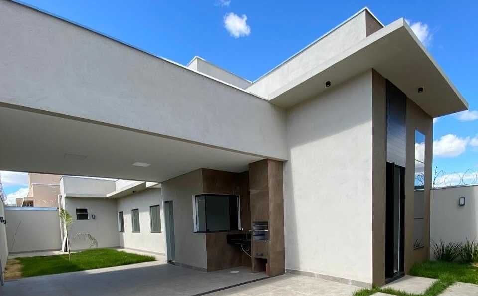 Casa no Residencial Sul Jacarandás com ampla área externa