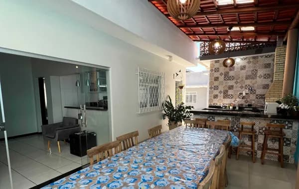 Casa com 4 quartos no Cândida Câmara
