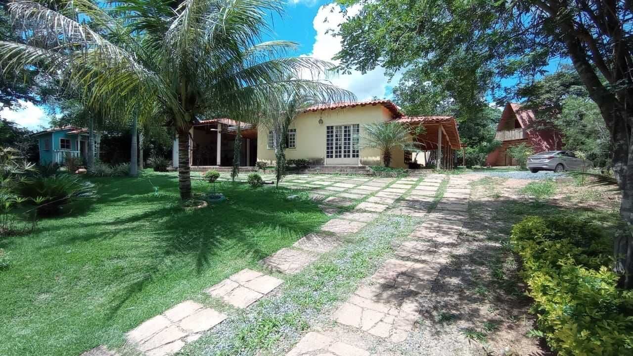 Chácara 3mil m² com lago e piscina
