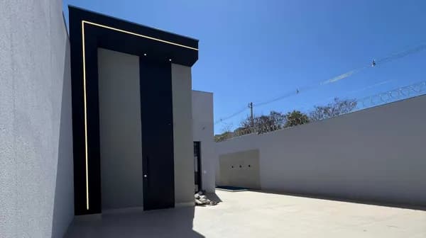Casa Térrea com Piscina – Ibituruna