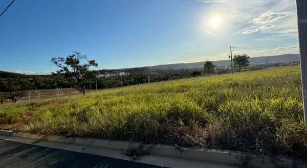Lote de 200m² no Cidade Jardim