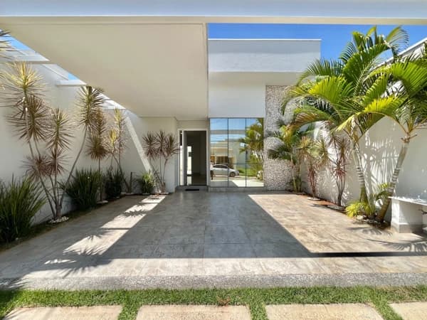 Casa com 3 dormitórios sendo 1 suíte