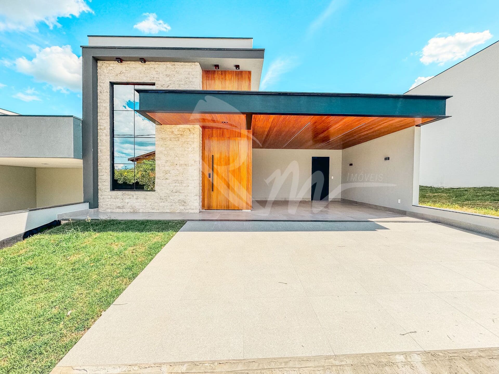 Casa com 3 suítes e escritório