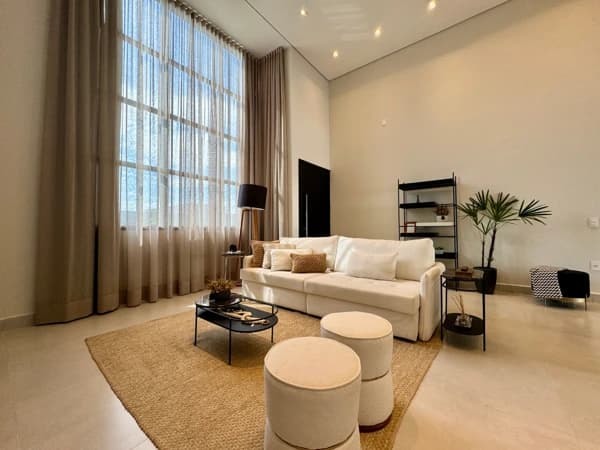 Casa com 4 suítes
