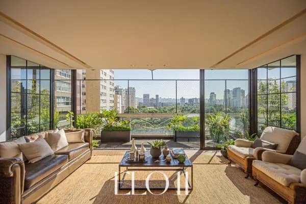 Apartamento à venda no bairro Jardim Europa em São Paulo/SP
