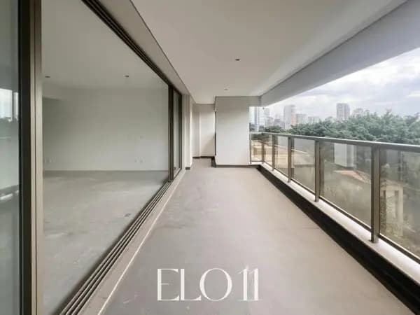 Apartamento à venda no bairro Moema em São Paulo/SP