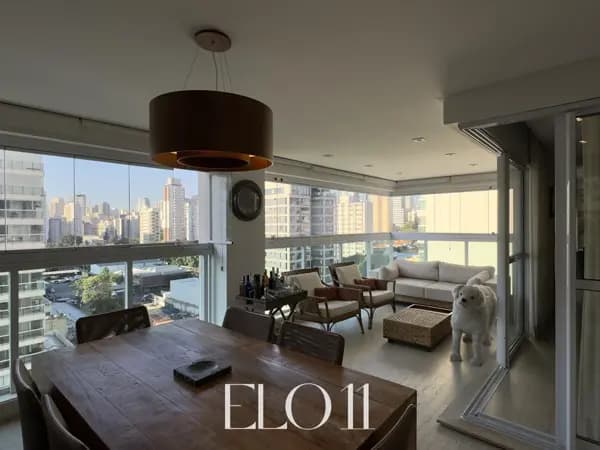 Apartamento à venda no bairro Vila Olímpia em São Paulo/SP