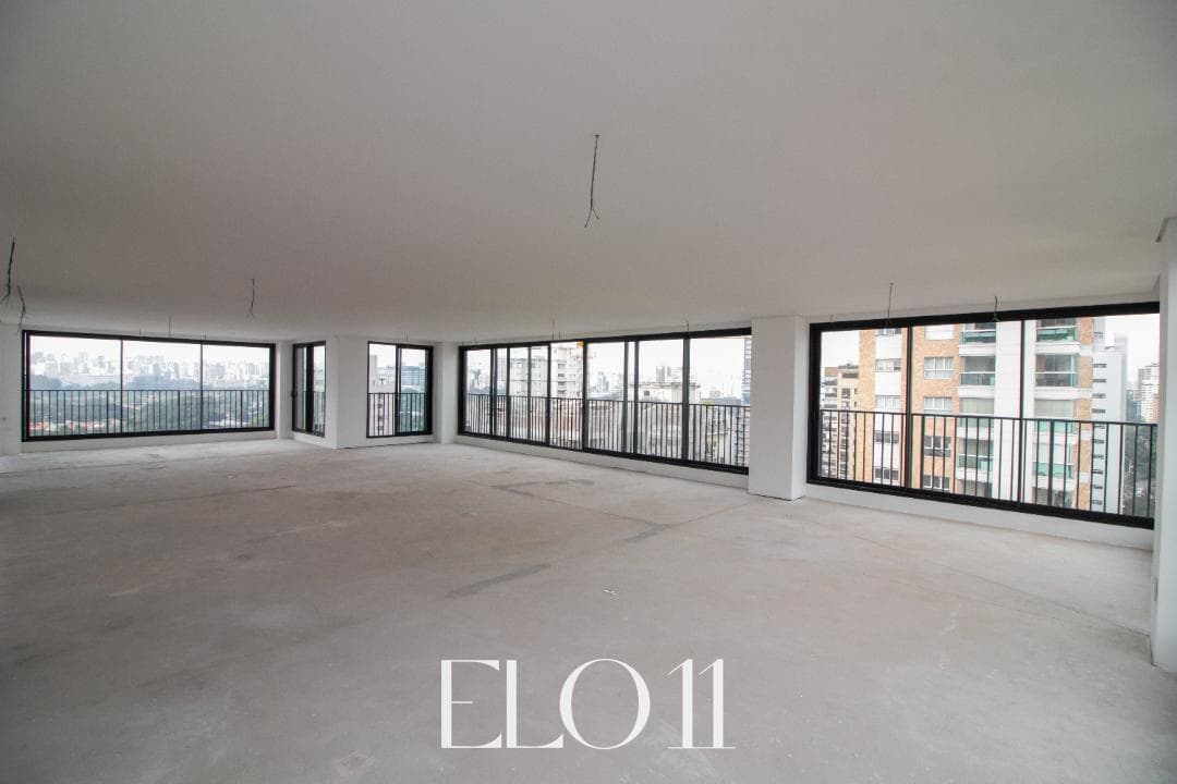 Apartamento à venda no bairro Moema em São Paulo/SP