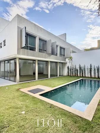 Casa à venda no bairro Alto de Pinheiros em São Paulo/SP