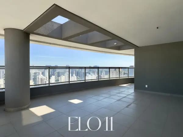 Apartamento à venda no bairro Vila Nova Conceição em São Paulo/SP