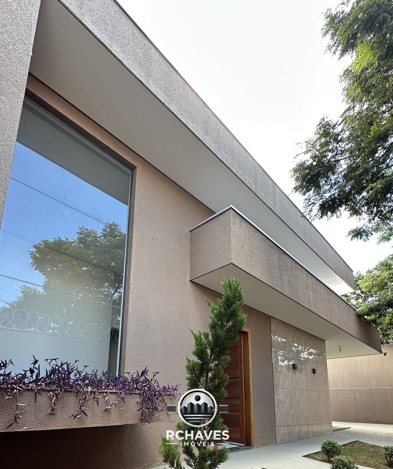 CASA MODERNA COM ESPAÇO GOURMET INTEGRADO – BAIRRO LUNDCEA | LAGOA SANTA