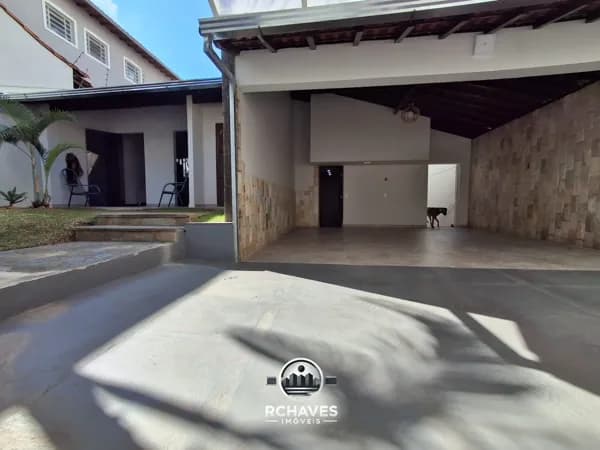 Casa 4 Quartos e 4 Vagas Bairro Palmares– Conforto e Praticidade para Sua Família.