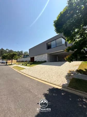 Casa à Venda no Condomínio Residencial das Flores – Alphaville Lagoa dos Ingleses
