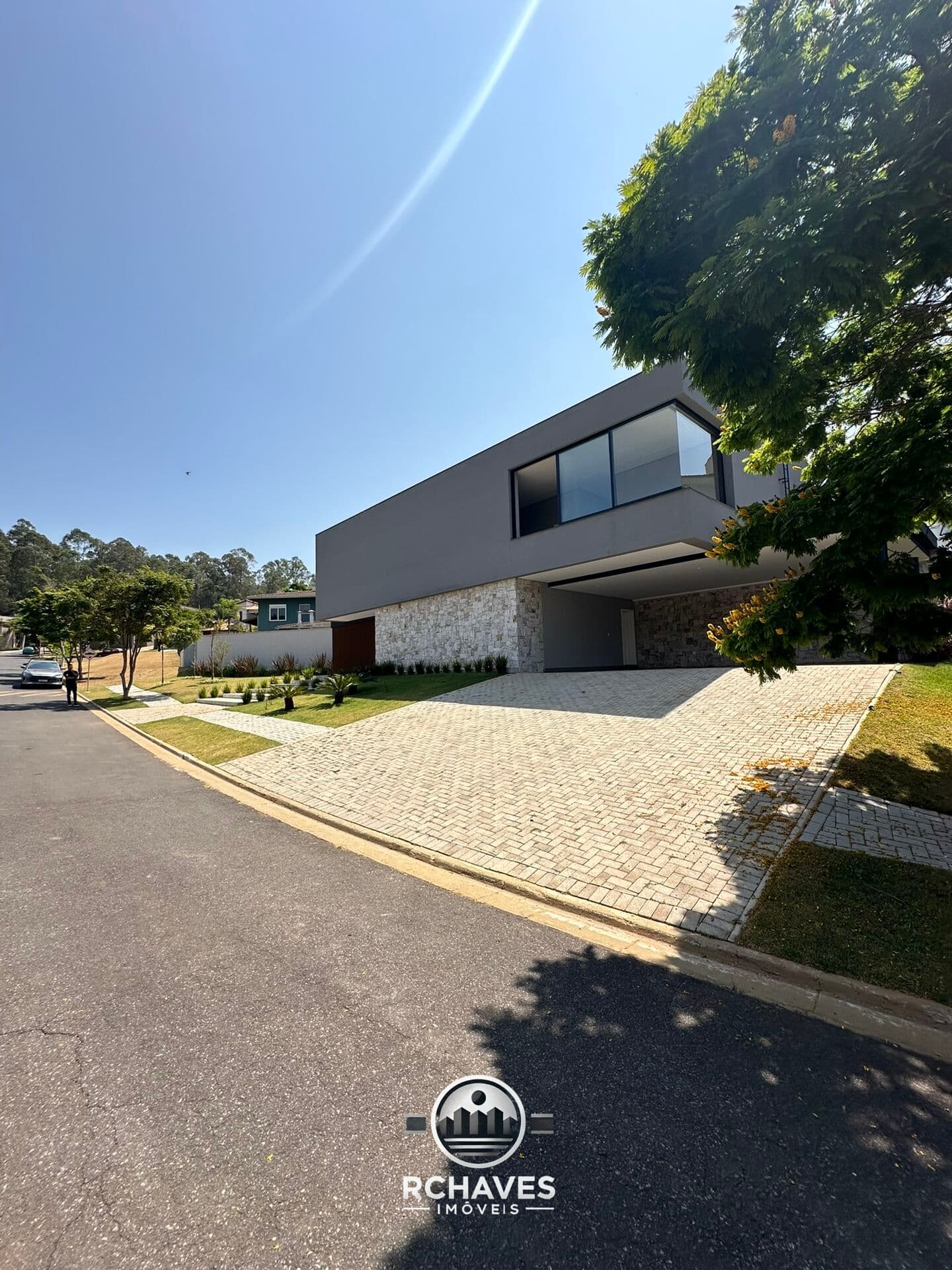 Casa à Venda no Condomínio Residencial das Flores – Alphaville Lagoa dos Ingleses