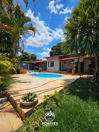 EXCELENTE CASA COLONIAL COM PISCINA PARA LOCAÇÃO, ÁREA GOURMET E 6 QUARTOS NO BAIRRO VÁRZEA – LAGOA SANTA/MG