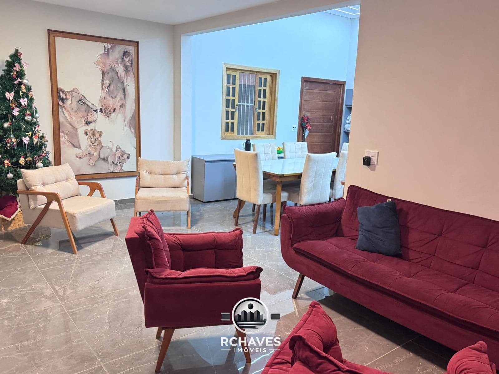 EXCELENTE CASA COM PISCINA, 4 QUARTOS E AMPLO QUINTAL NO BAIRRO JOÁ – LAGOA SANTA/MG