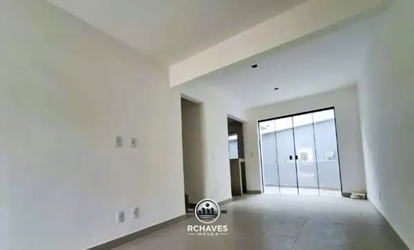 Casa Geminada Duplex de 3 Quartos sendo 1 suíte com Terraço – Bairro Planalto
