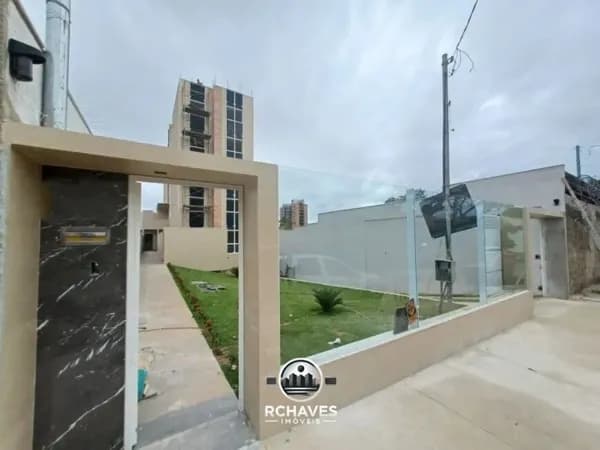 Apartamento com Área Privativa - 3 Quartos (1 Suíte) - 3 Vagas - Santa Branca