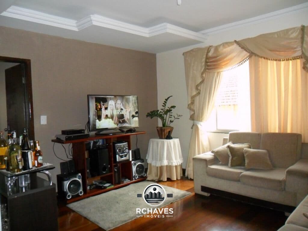 Apartamento à Venda – 3 Quartos, 1 Suíte 1 Vaga Pilotis – Excelente Localização - Caiçara.