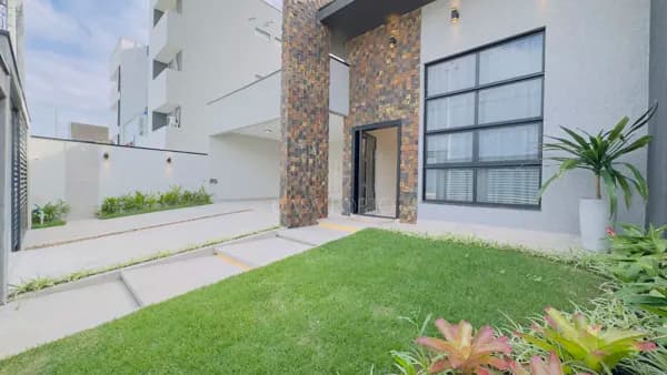 Casa Frente Mar de Alto Padrão a VENDA, 4 dormitórios sendo 2 suites , Matinhos-PR