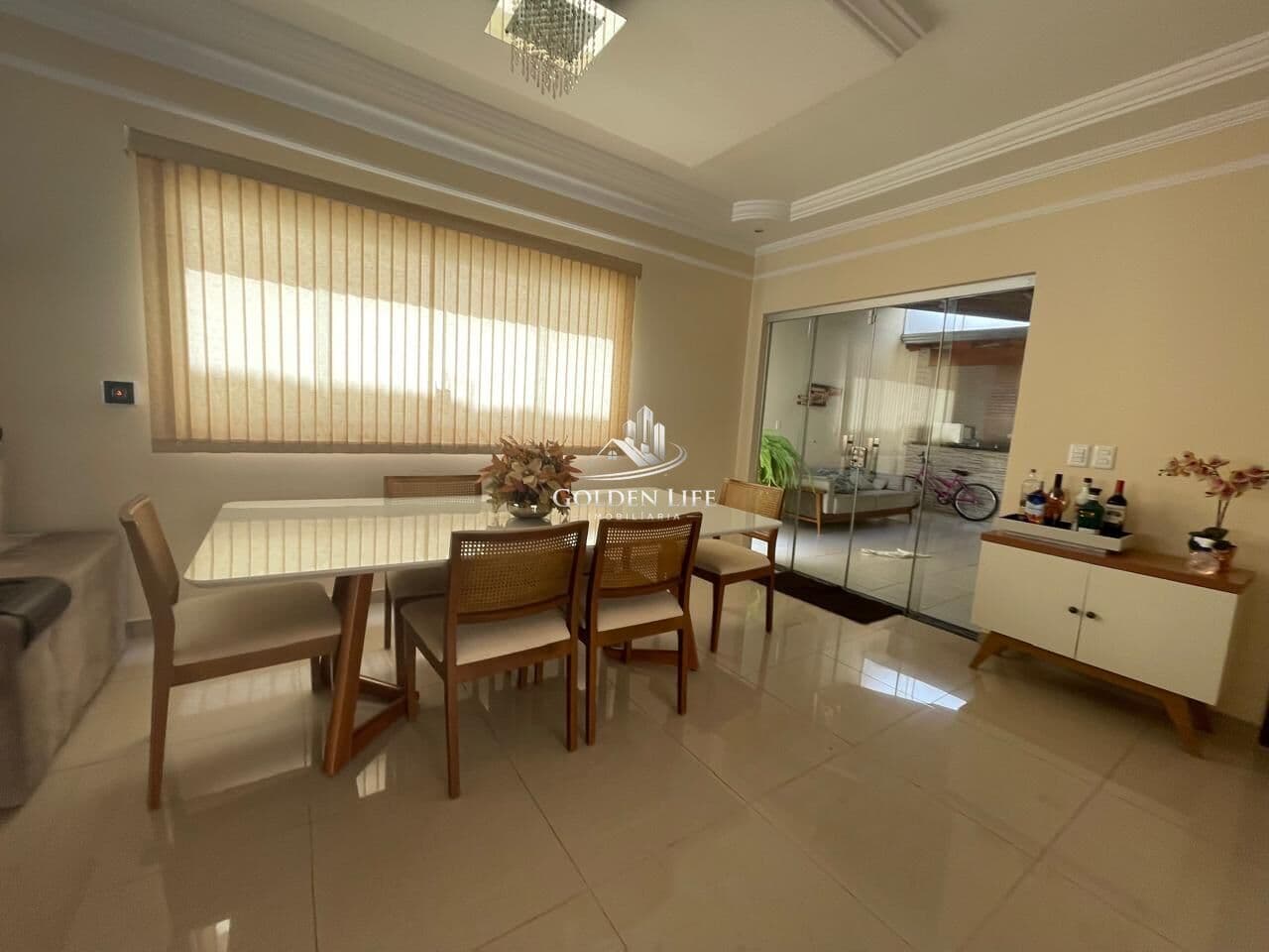 Casa em Uberlândia - Jardim Europa