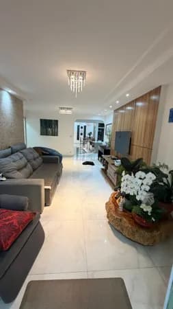 Casa Padrão no bairro Cidade Jardim