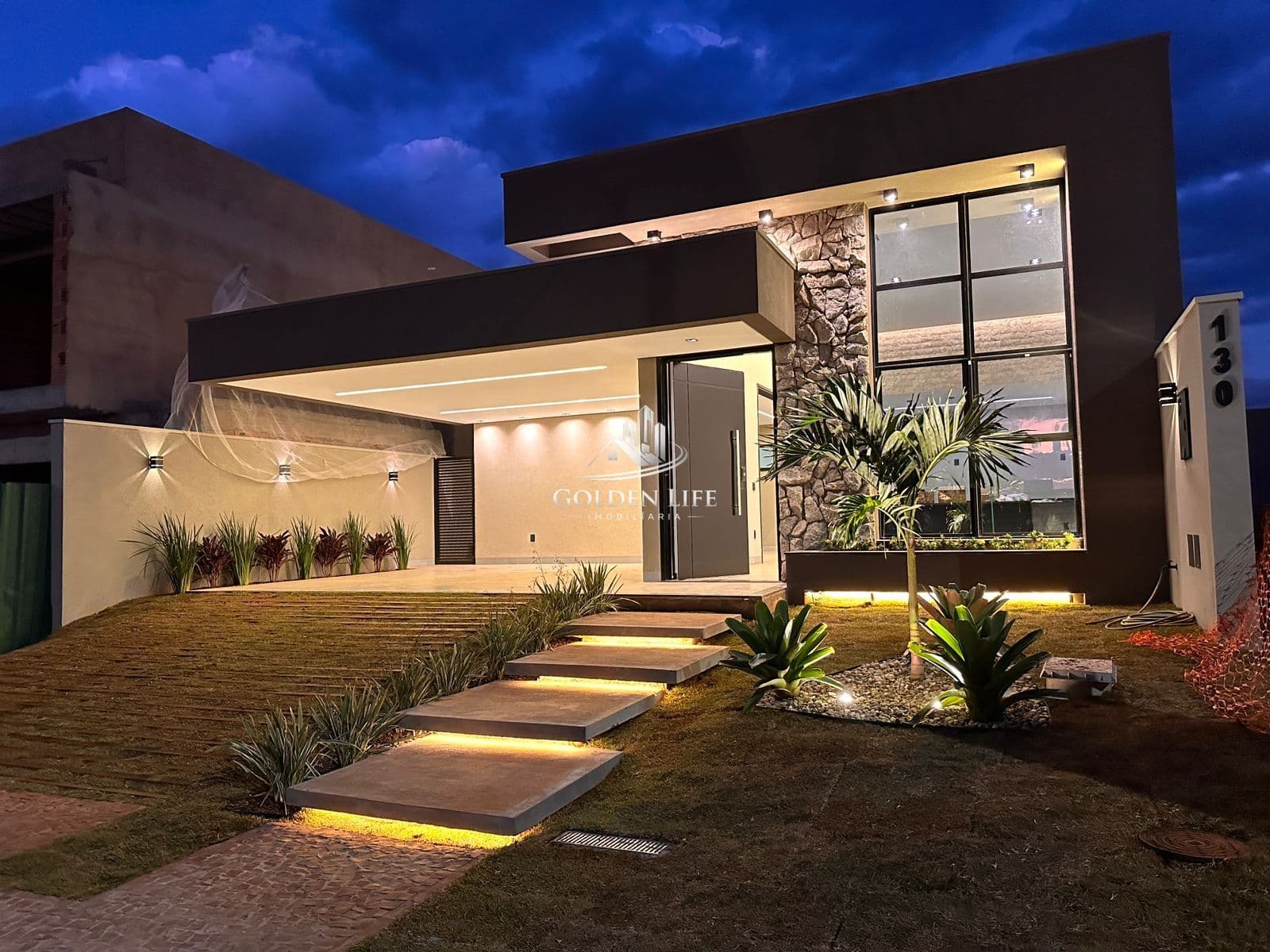 Casa em Uberlândia - Loteamento Portal do Vale II