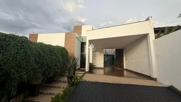 Casa em Uberlândia - Jardim Inconfidência