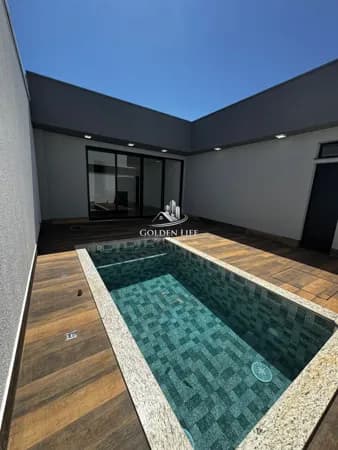 Casa em Condomínio Fechado