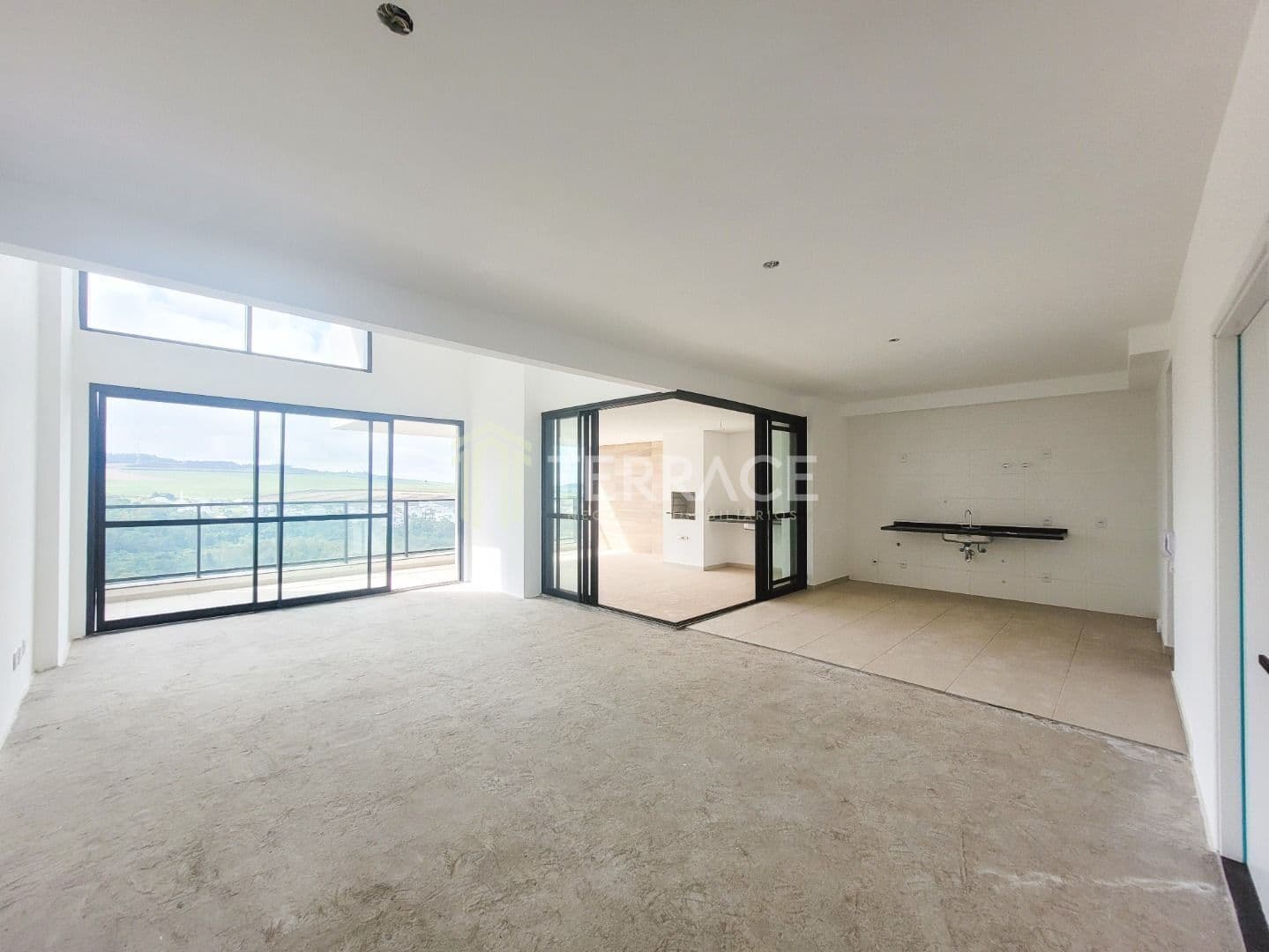 Grand Garden Residence 244m²