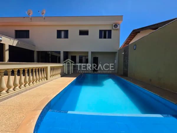 Casa em Ajapi - Porteira fechada