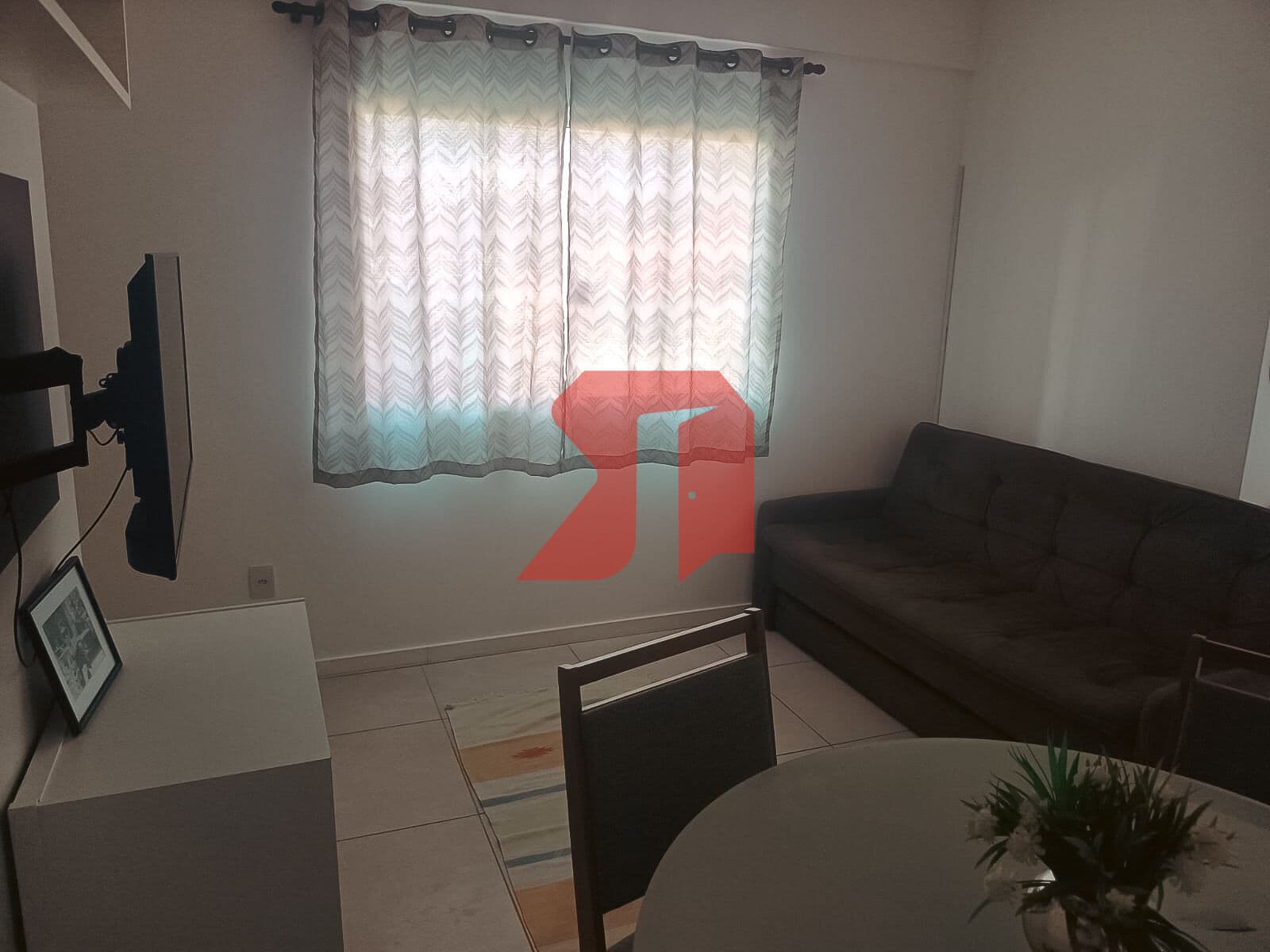 Apartamento 2 Quartos Semimobiliado no Paes Leme
