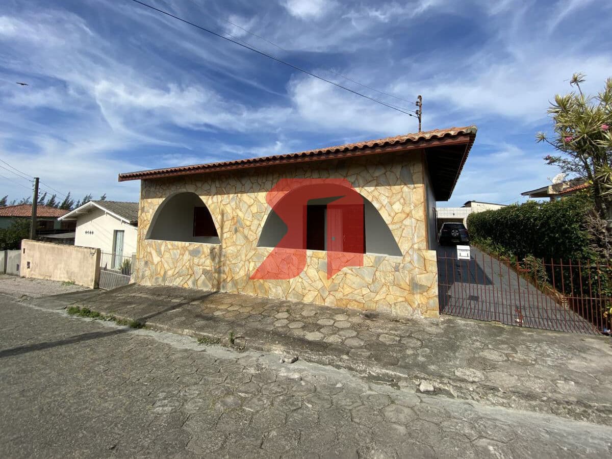 Casa de 4 Quartos com Suíte na Divinéia, Imbituba