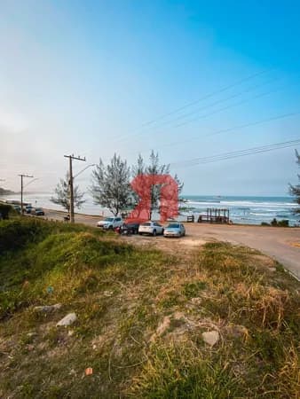Terreno localizado em frente à Praia da Ribanceir