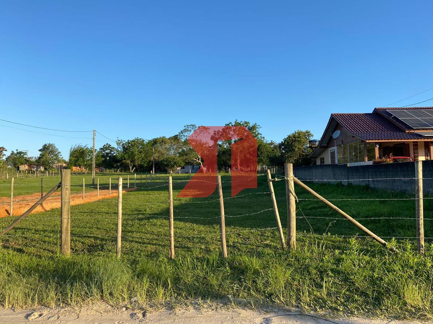 Terreno 450m2 no Sambaqui