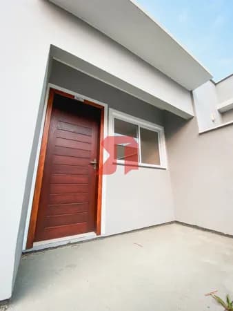Casa geminada no bairro Mirim