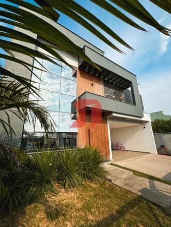Casa com 3 suítes em Itapirubá