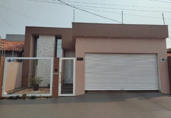 Casa à Venda 3 quartos, sendo 1 suíte no Bairro Jardim Tarumã em Tangará da Serra- MT.