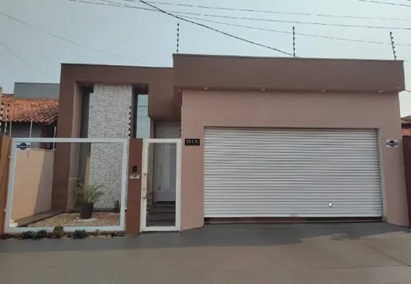 Casa à Venda 3 quartos, sendo 1 suíte no Bairro Jardim Tarumã em Tangará da Serra- MT.