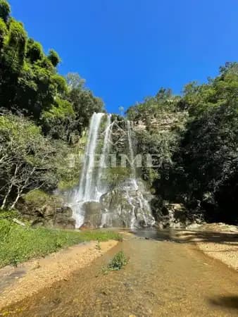 Fazenda à Venda com cachoeira, próximo ao Município de Caldas Novas- GO.