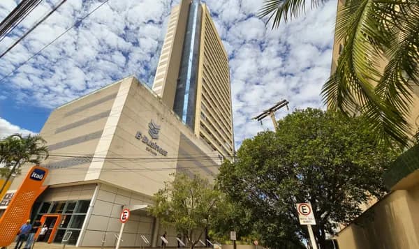 Sala 704 no E-Business Rio Verde – 30,80 m², frente Buriti Shopping – Oportunidade
