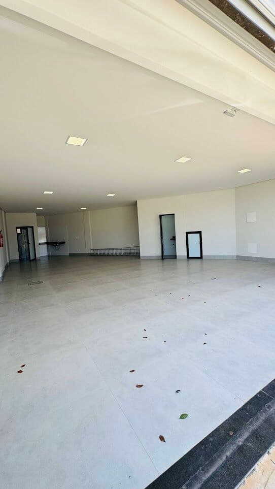 Loja Comercial 170 m² para Aluguel/ Locação na Av.Transbrasiliana no Parque Amazônia em Goiânia-Go.