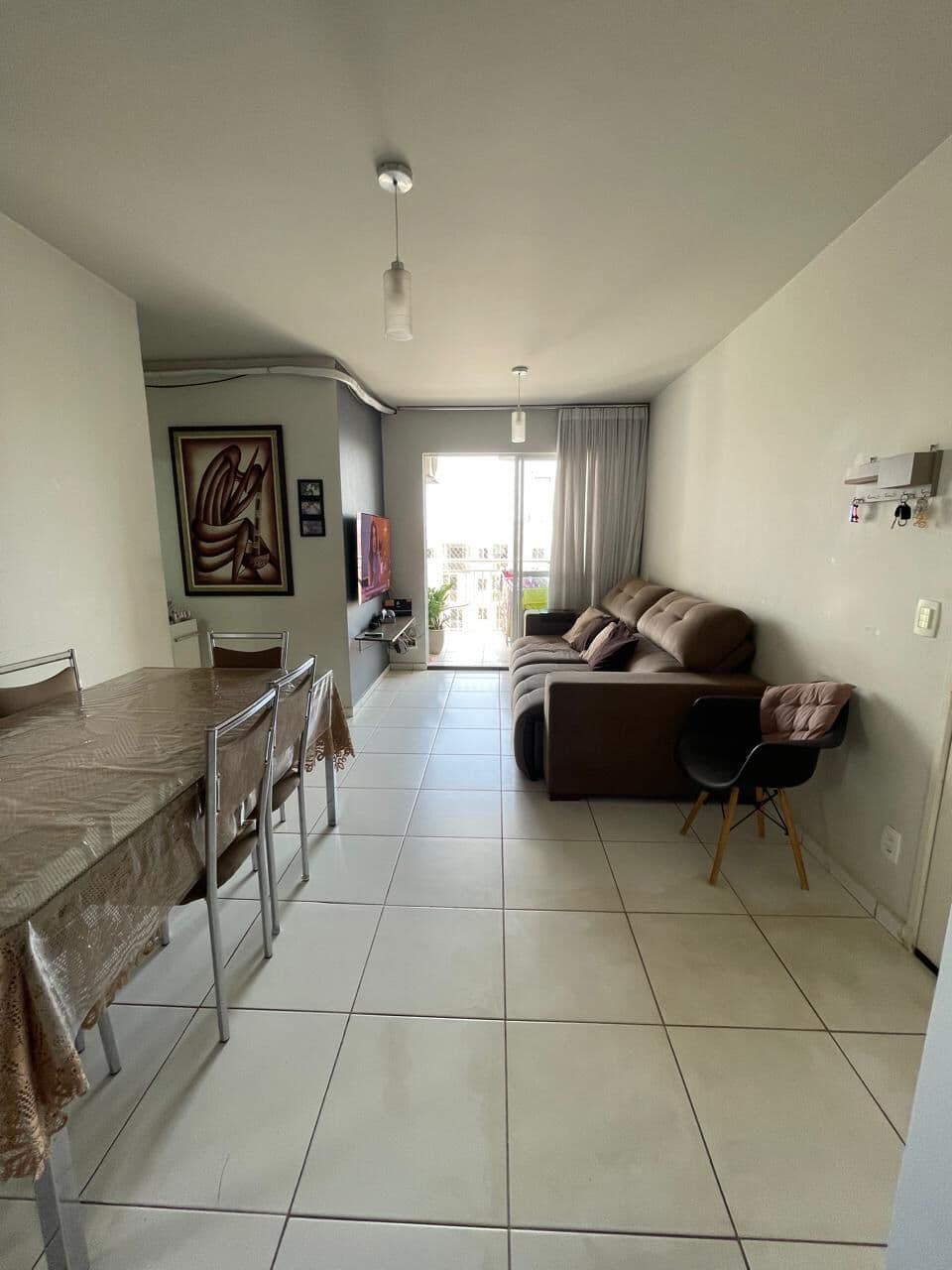 Apartamento à Venda 3 quartos, sendo 1 suíte no Residencial Alegria no Bairro Feliz em Goiânia-Go.