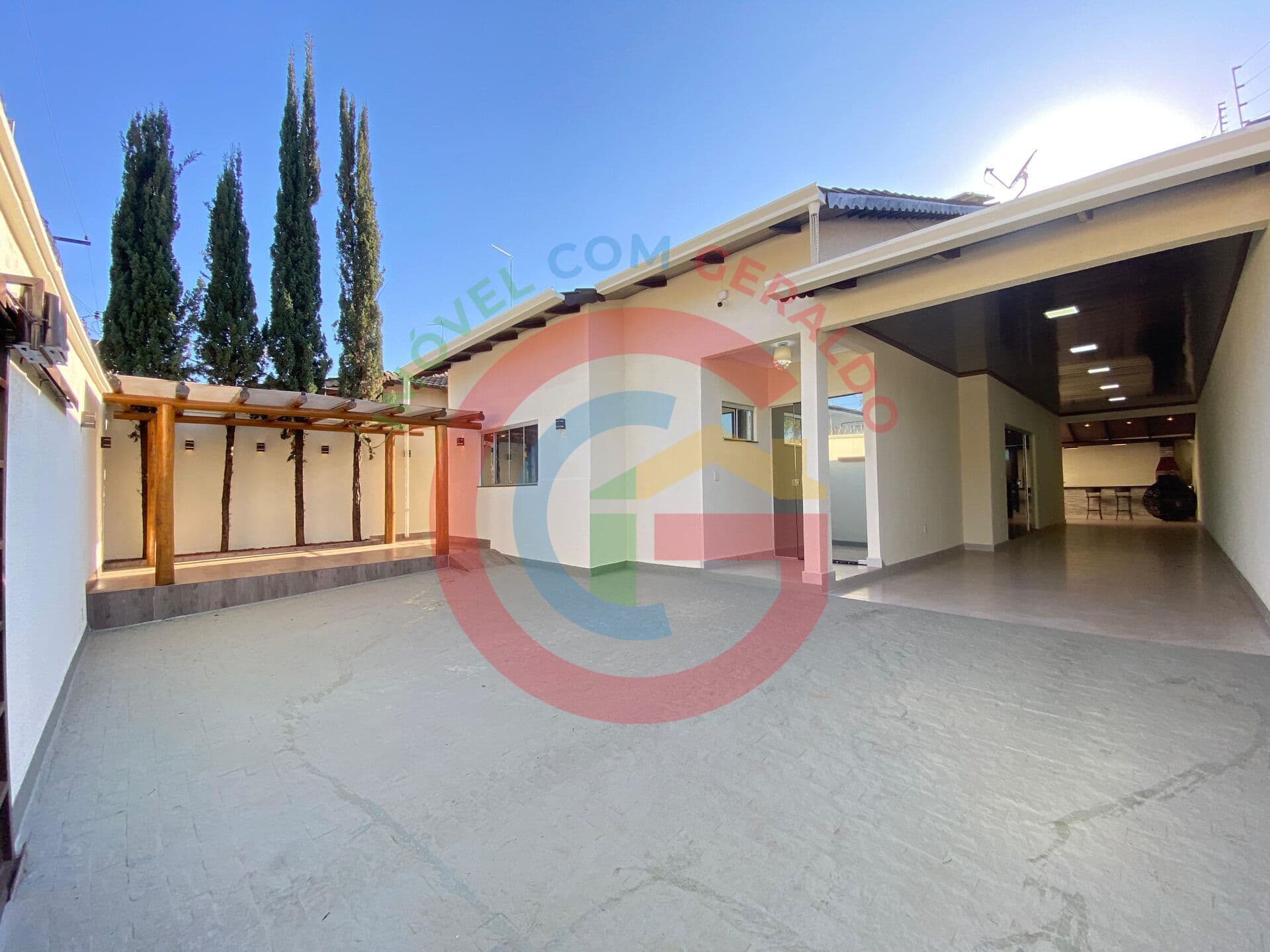 Casa 3Q (1 suíte) - Próx. Assembleia, Fórum Civel, Alphaville, Plateau D'or